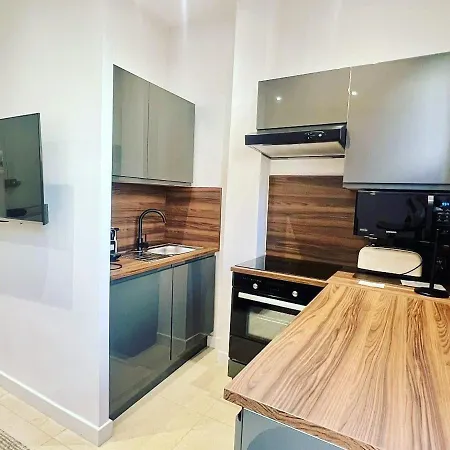 Apartment Magnifique Proche Toutes Commoditees *